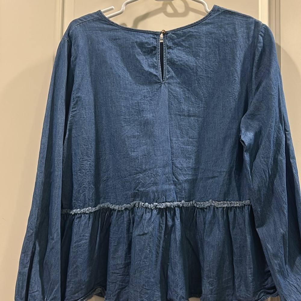 NWOT Universal Thread Chambray ruffle detail Deni… - image 7